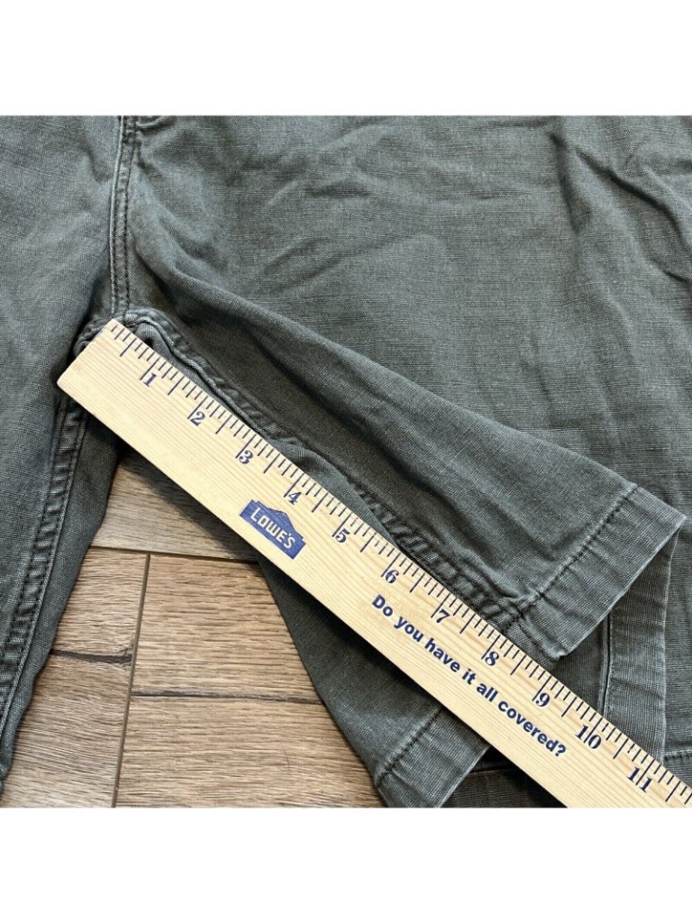 Men's Carhartt Relaxed Fit Khaki Shorts SZ 42x9 Tarmac Gray Casual 102514-217 - Picture 5 of 12